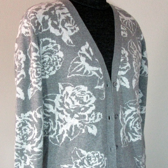 Heather Gray Jacquard Rose Boyfriend Cardigan - Picture 4 of 7